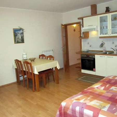 Apartment Tomisic