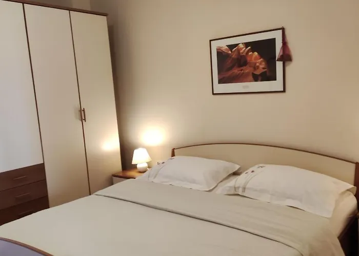 Tomisic Appartement *